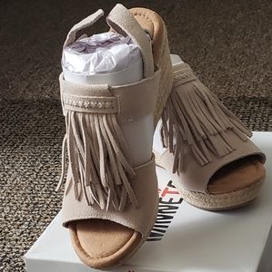 Minnetonka Ashley Suede Wedge Sandals 